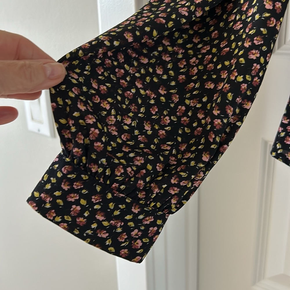 All in Favor Blouse - Picture 6 of 10